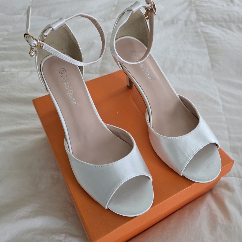 Elegant White Open-Toe Heels by